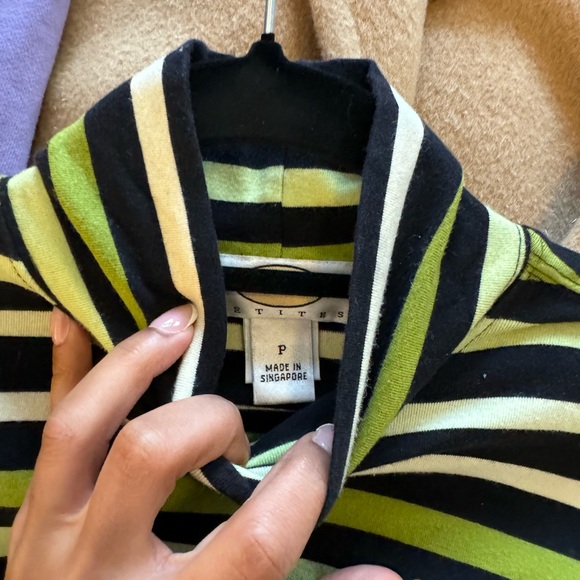 Stripped Top - Picture 2 of 2